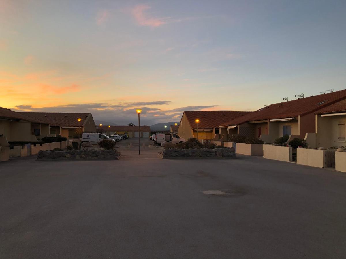 Maison Eden En Village Naturiste Leucate Luaran gambar